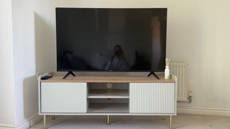 Dunelm Georgi TV Stand Cabinet with Gold Legs – As Good As New