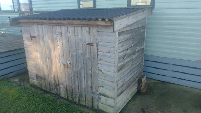 image for SOLID GARDEN SHED 125 CU FT STORAGE, ABSOLUTE BARGAIN PRICE! 