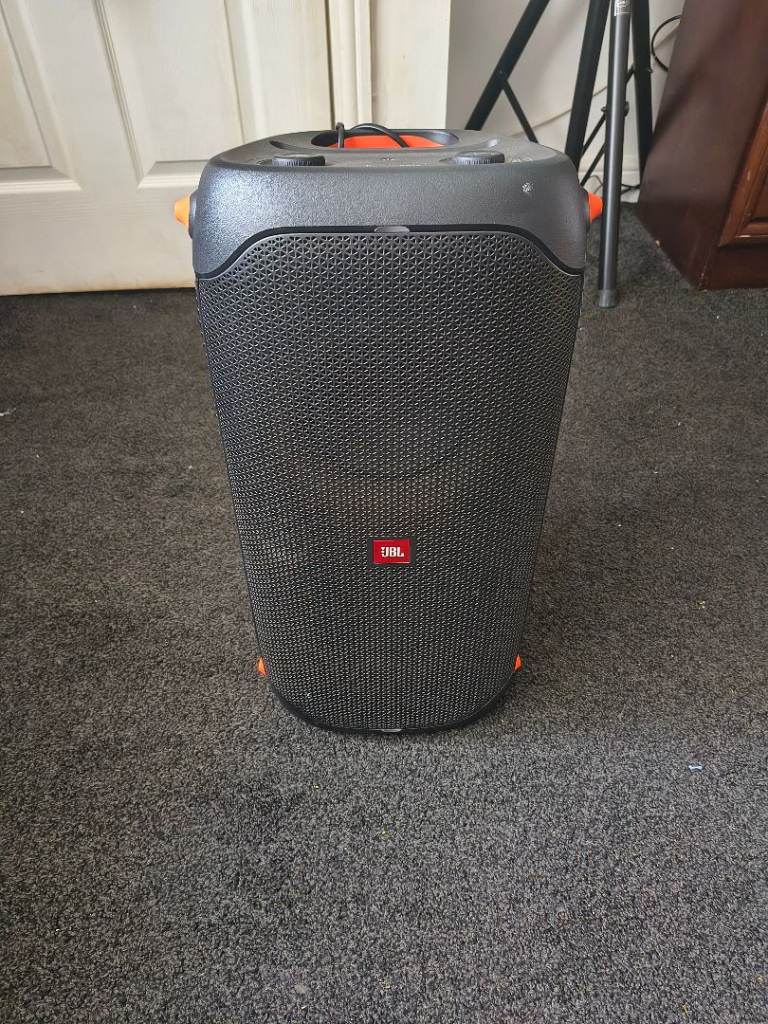JBL Bluetooth Speaker - Good Condition