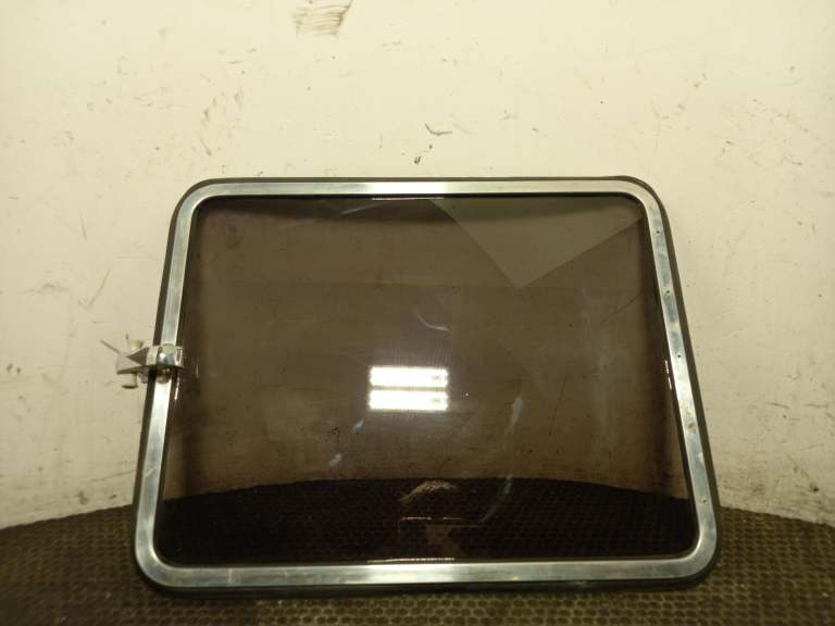 Volkswagen Transporter Lr Side Glass 1950-1979