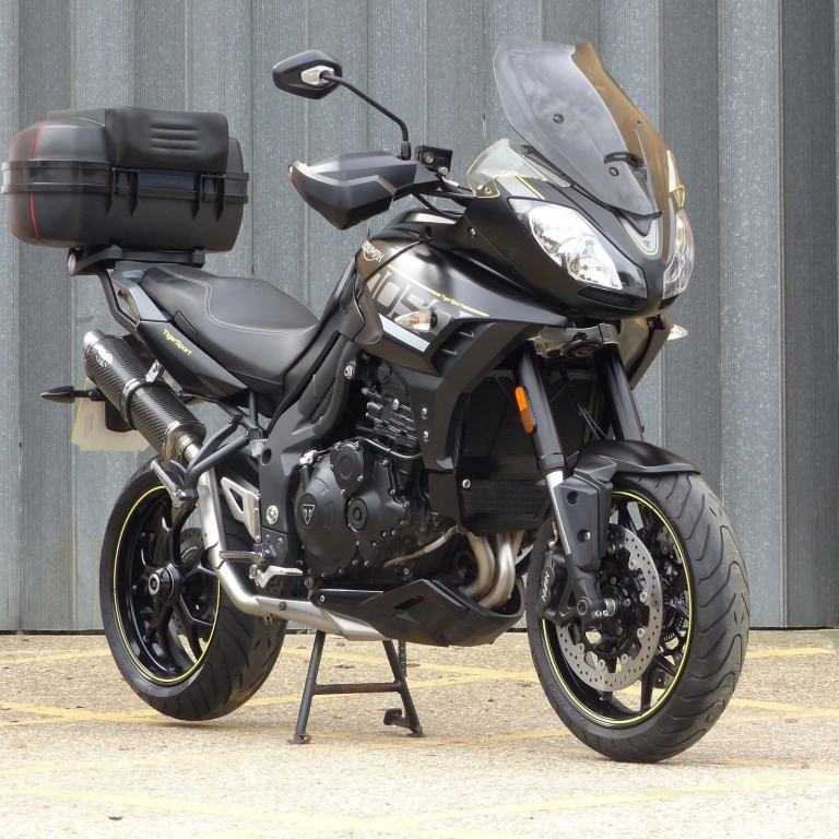 2016 Triumph Tiger Sport 1050 – Power, Comfort and Practicality