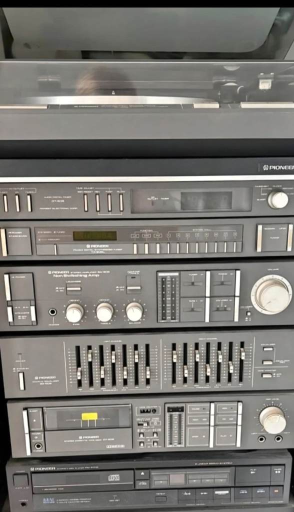  Pioneer Stackable Hifi, CD Player, TapeDeck Amplifier Synthisizer Vintage
