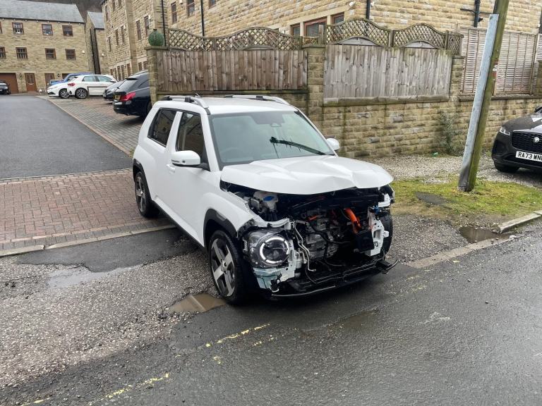 HYUNDAI INSTER 02 EV 2025 (25) DAMAGED REPAIRABLE SALVAGE