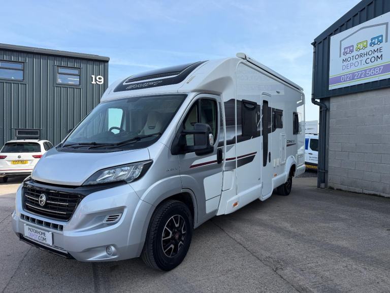 Swift Corniche 674 - luxury 6 berth motorhome for sale 