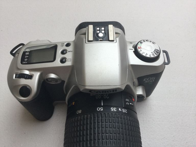 Canon EOS 500 SLR Camera