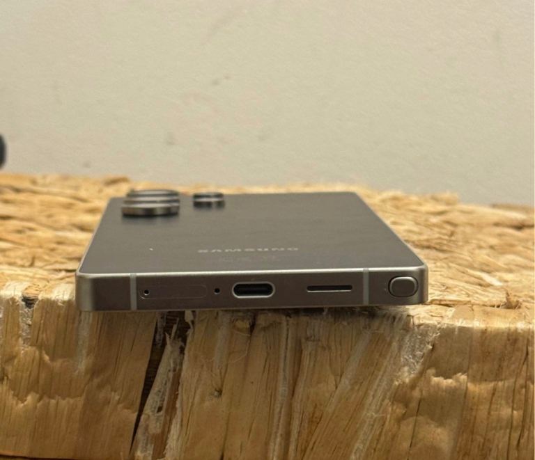 Samsung Galaxy S25 Ultra 256GB unlocked 