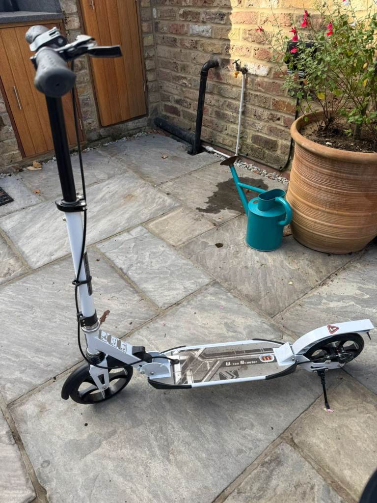 Urban Scooter - White, Good Condition