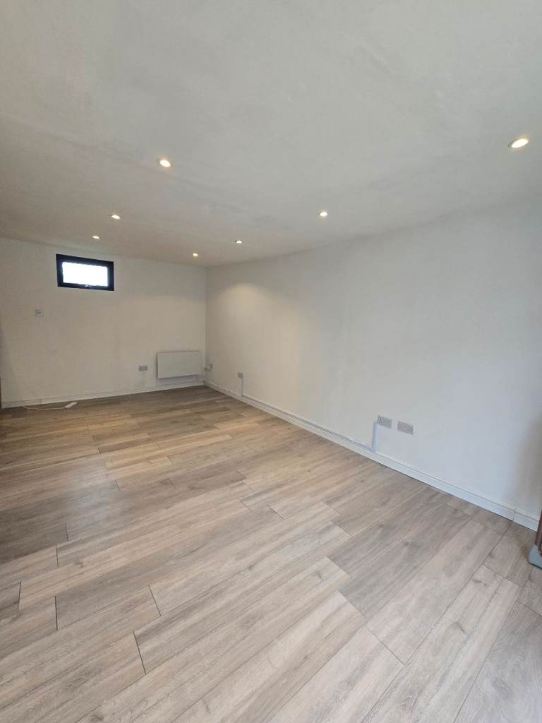 New build annex with bathroom