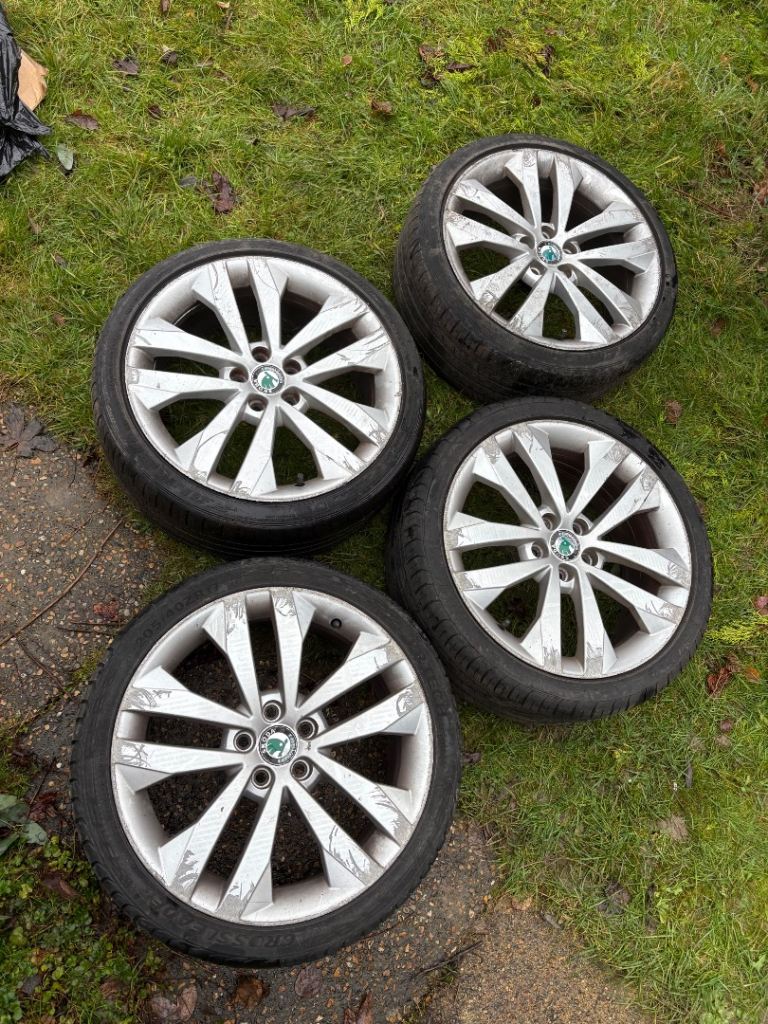 Skoda Octavia MK3 1.6 TDI 2015 Set Alloy Wheel with Tyre 225/45 R17 Rims 