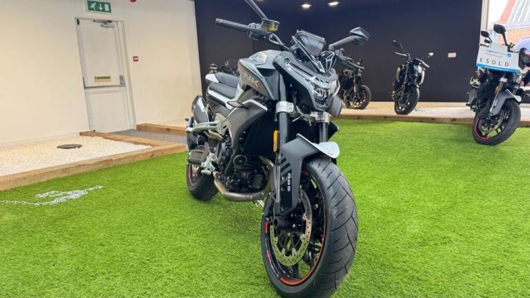 2025 CFMOTO 800NK Sport 800NK Naked SPORT Petrol Manual Euro 5 (95 ps) Naked Petrol Manual