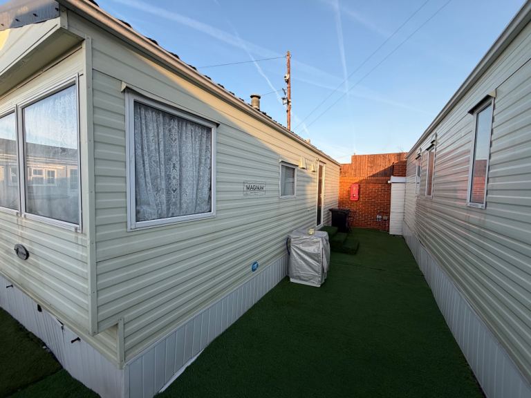 New 2 bedroom mobile static home for rent.