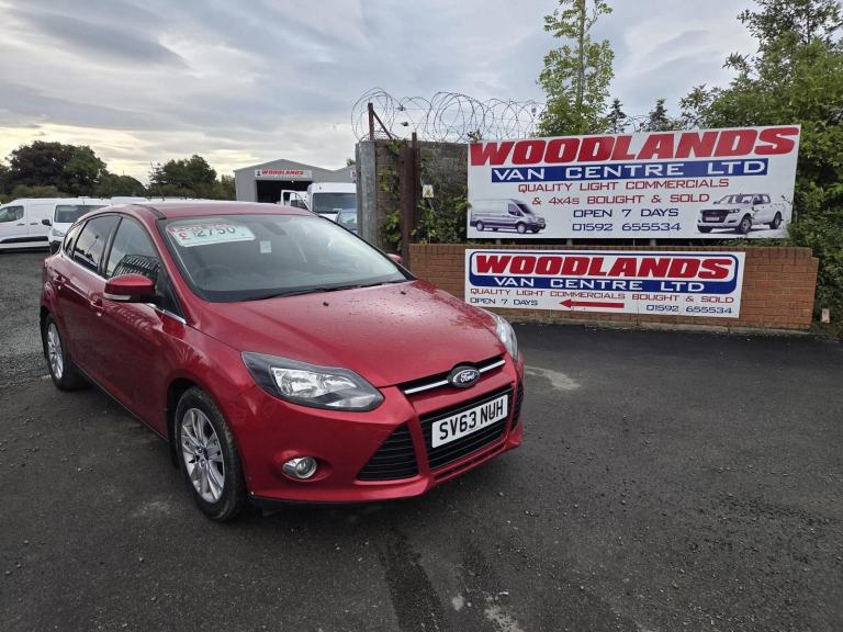 2013 ON 63 PLATE FORD FOCUS TITANIUM 1.0 PETROL 5 DOOR HATCHBACK 