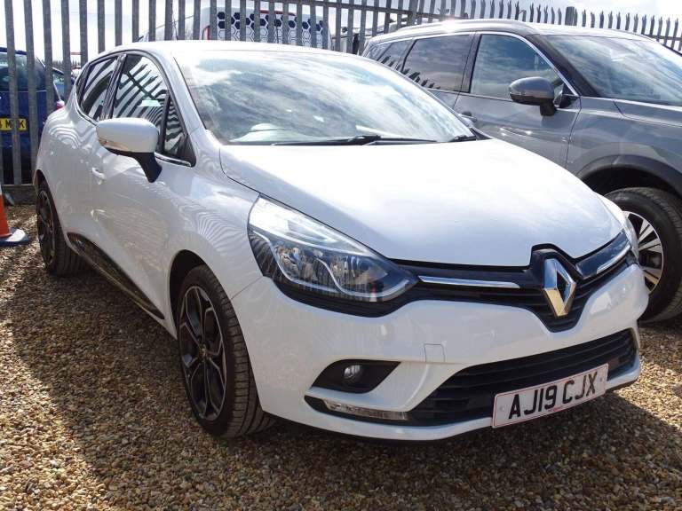 2019 Renault Clio 0.9 TCe Iconic Euro 6 (s/s) 5dr HATCHBACK Petrol Manual