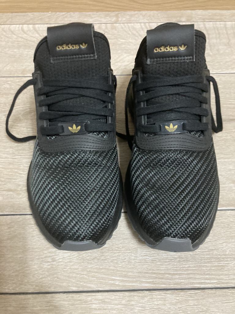 Adidas Size 5 Trainers Black and Gold 