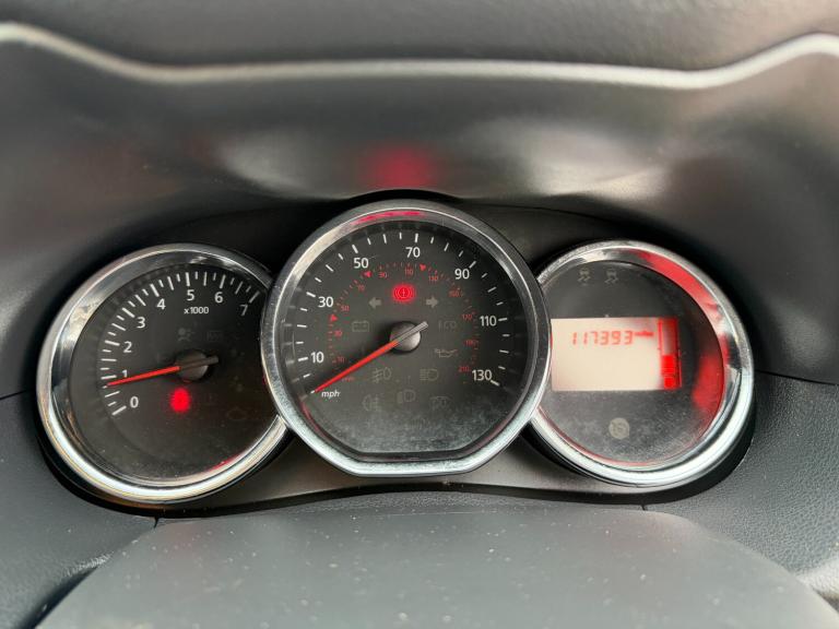 2017 Dacia Duster 1.2 TCe 125 Laureate 5dr HATCHBACK Petrol Manual