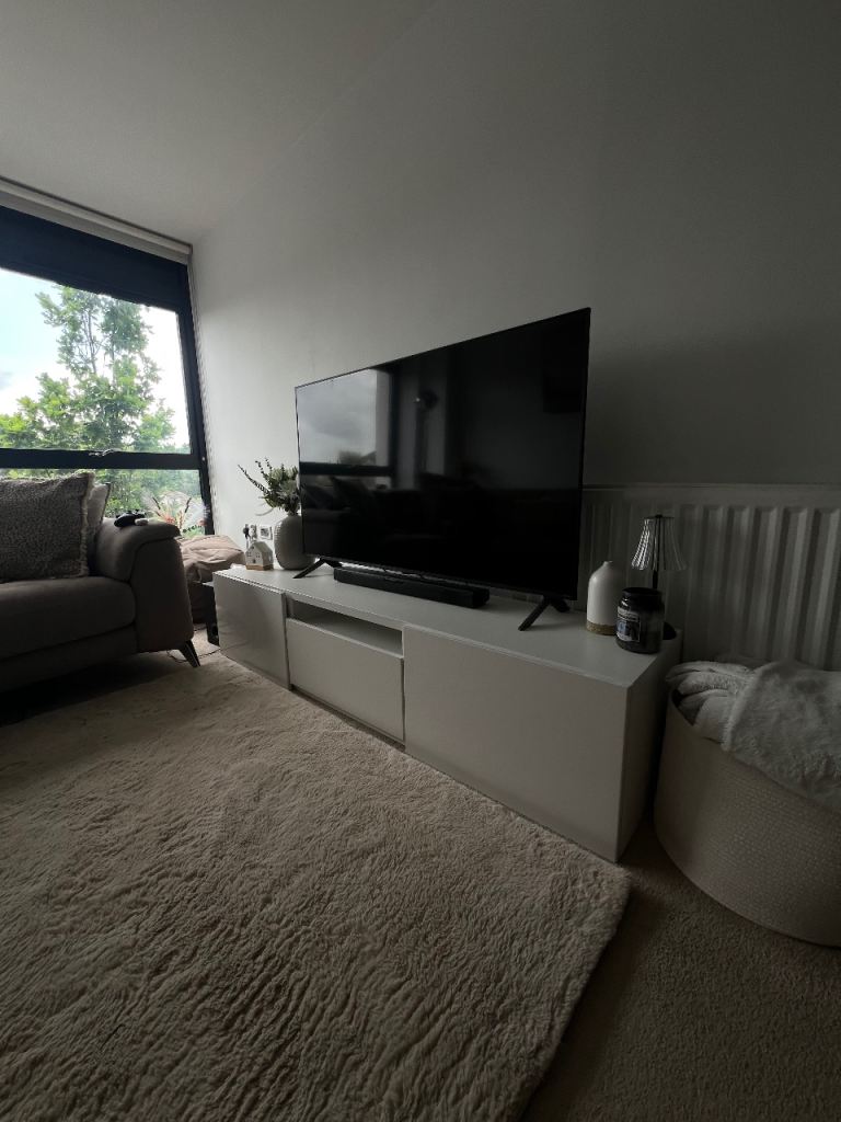 Tv unit