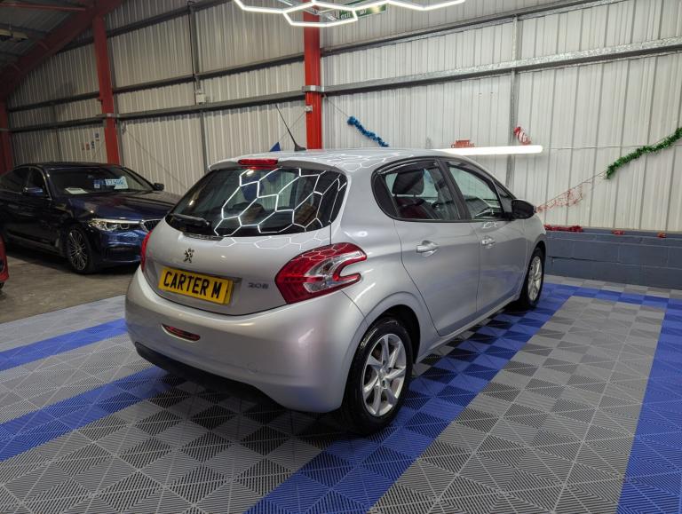 2015 Peugeot 208 1.2 VTi Active 5dr HATCHBACK Petrol Manual