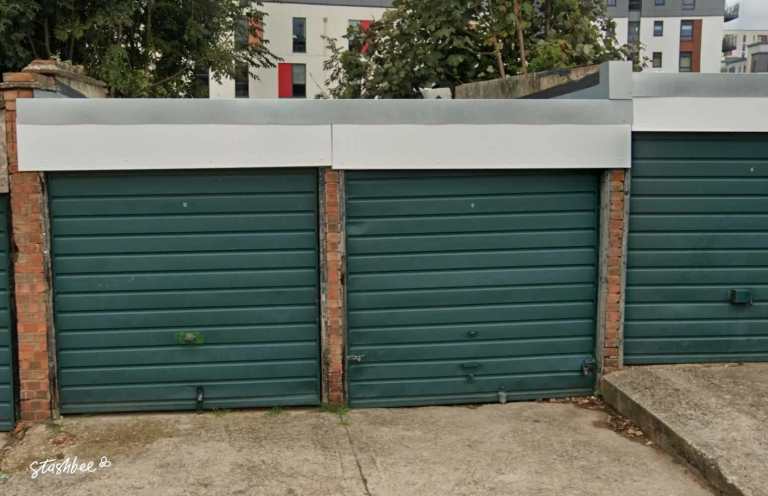 Garage to rent in Gillingham (ME7) | Stashbee