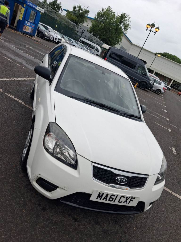 Kia, RIO, Hatchback, 2011, Manual, 1399 (cc), 5 doors