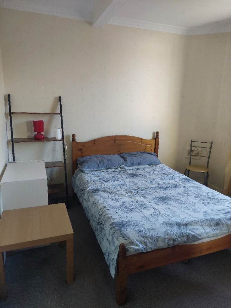 Room to Rent Available