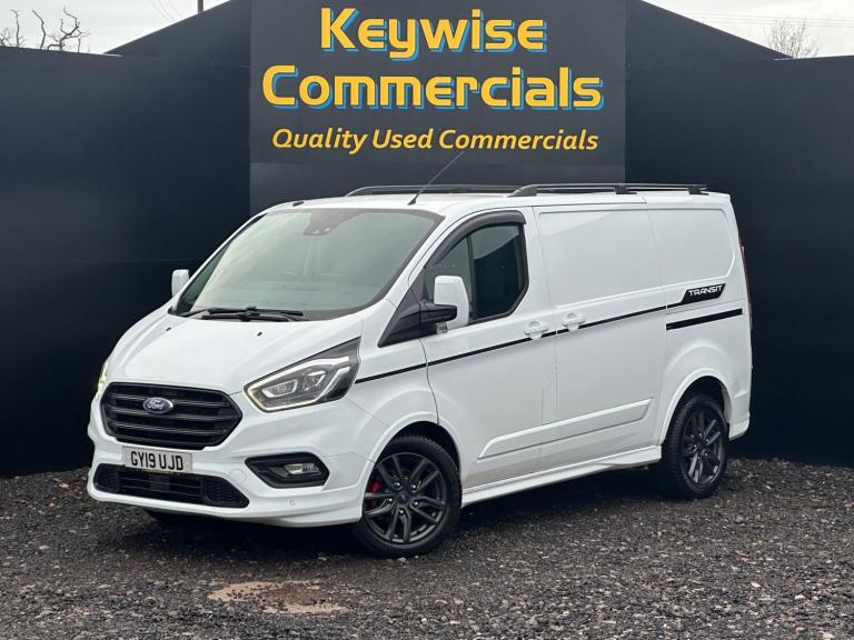 image for  Ford Transit Custom 2.0 290 EcoBlue Sport L1 H1 Euro 6 5dr Diesel Manual