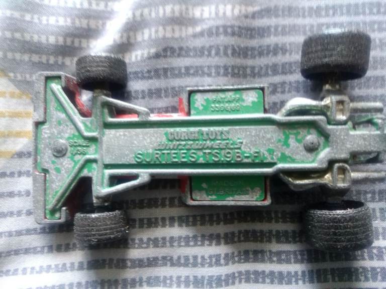 Vintage very collectable and pretty rare 1970s whizzwheels surtees TS.9b-f1 metal car