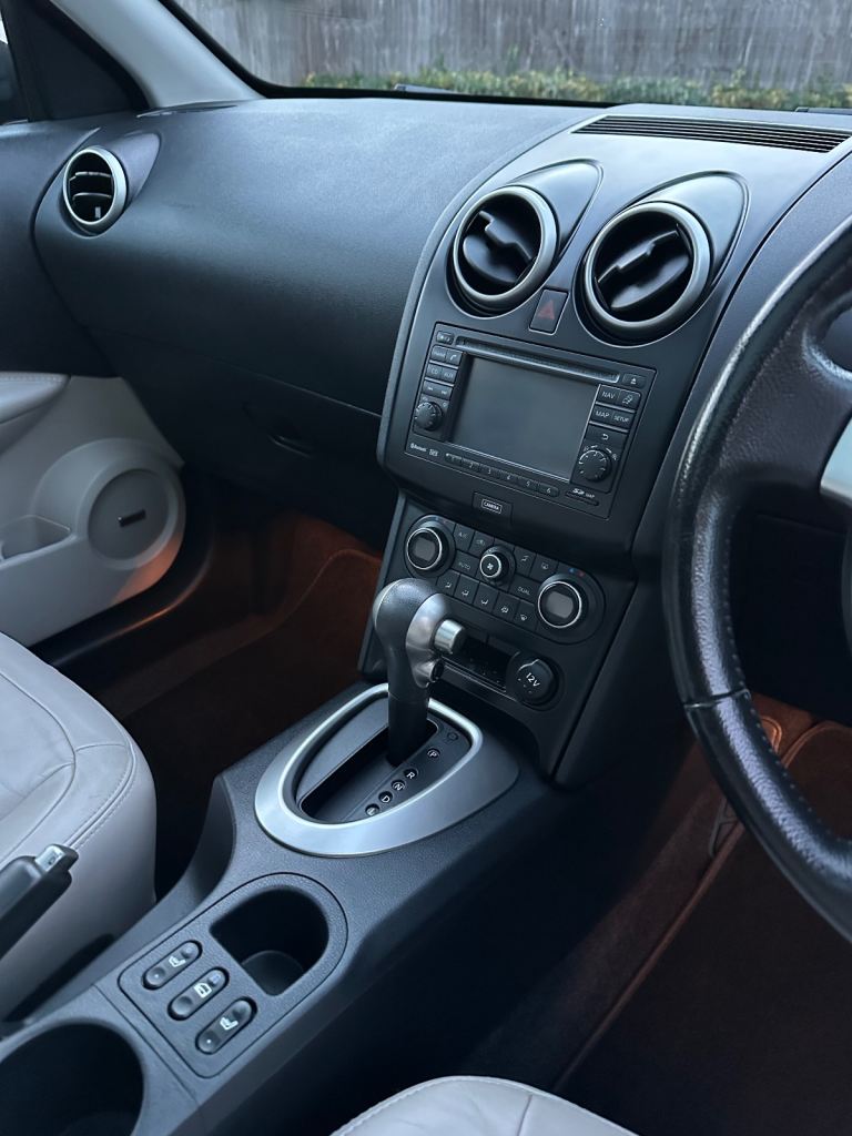 Nissan, QASHQAI, Hatchback, 2012, Semi-Auto, 1598 (cc), 5 doors