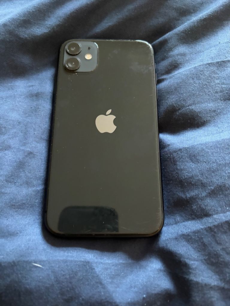 Apple iPhone 11 Black – Good Condition