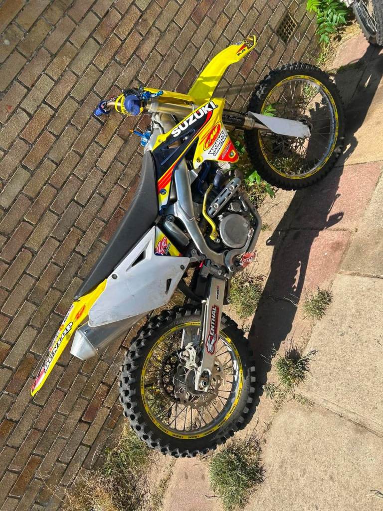 Suzuki RM-Z 450cc 2012 