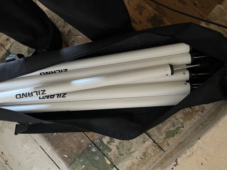12 Dog agility poles 1m