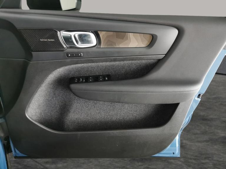 2022 Volvo C40 300kW Recharge Twin Pro 78kWh 5dr AWD Auto ESTATE ELECTRIC Automatic