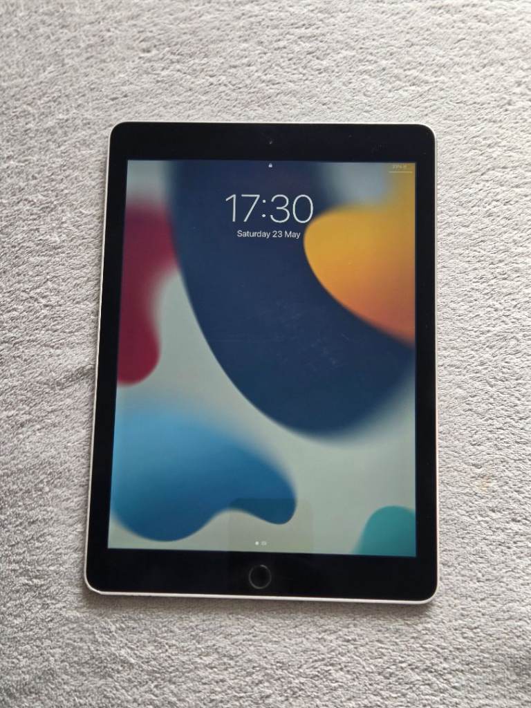 Apple Ipad 2nd Generation 64GB perfect condition, 100% working.