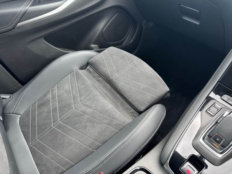 2023 Vauxhall Grandland 1.2 Turbo Ultimate 5dr Auto Hatchback PETROL Automatic