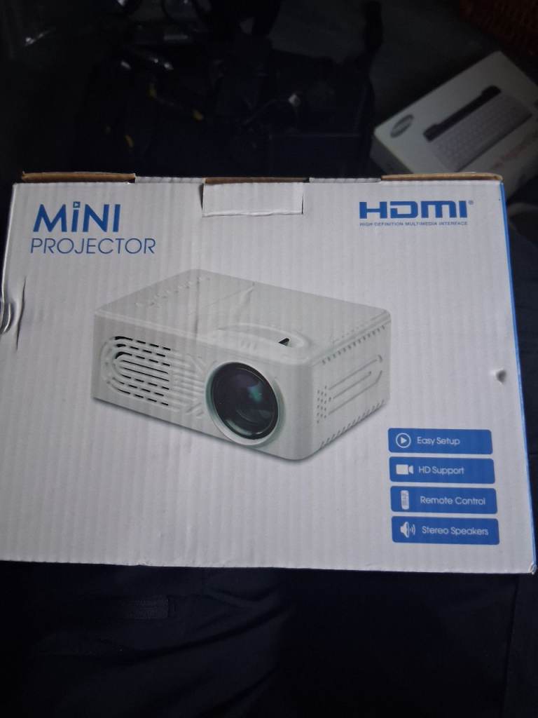 MINI HDMI PROJECTOR