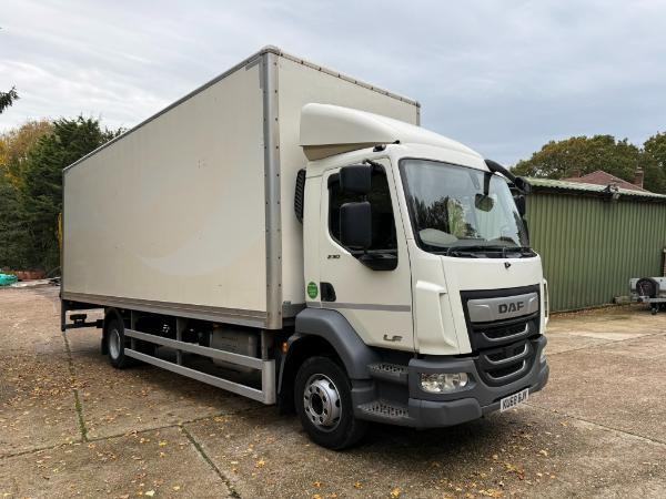Daf LF230 25ft Curtainside Body 4x2