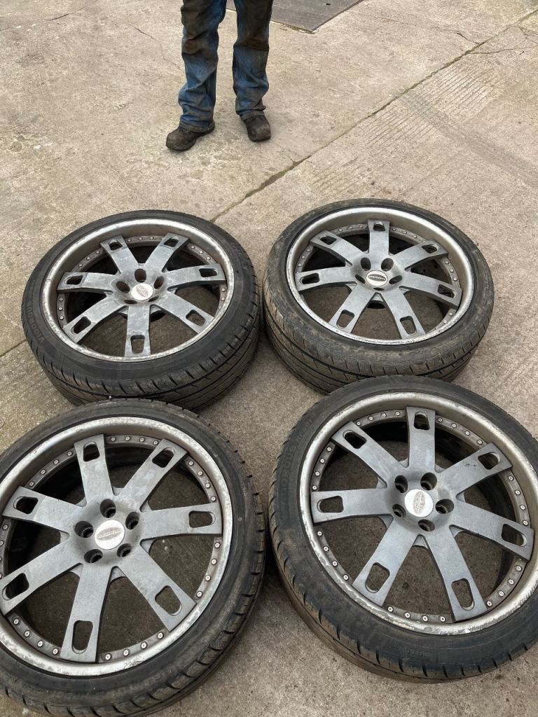 22 inch Range Rover Overfinch 3 Piece Split Rims 