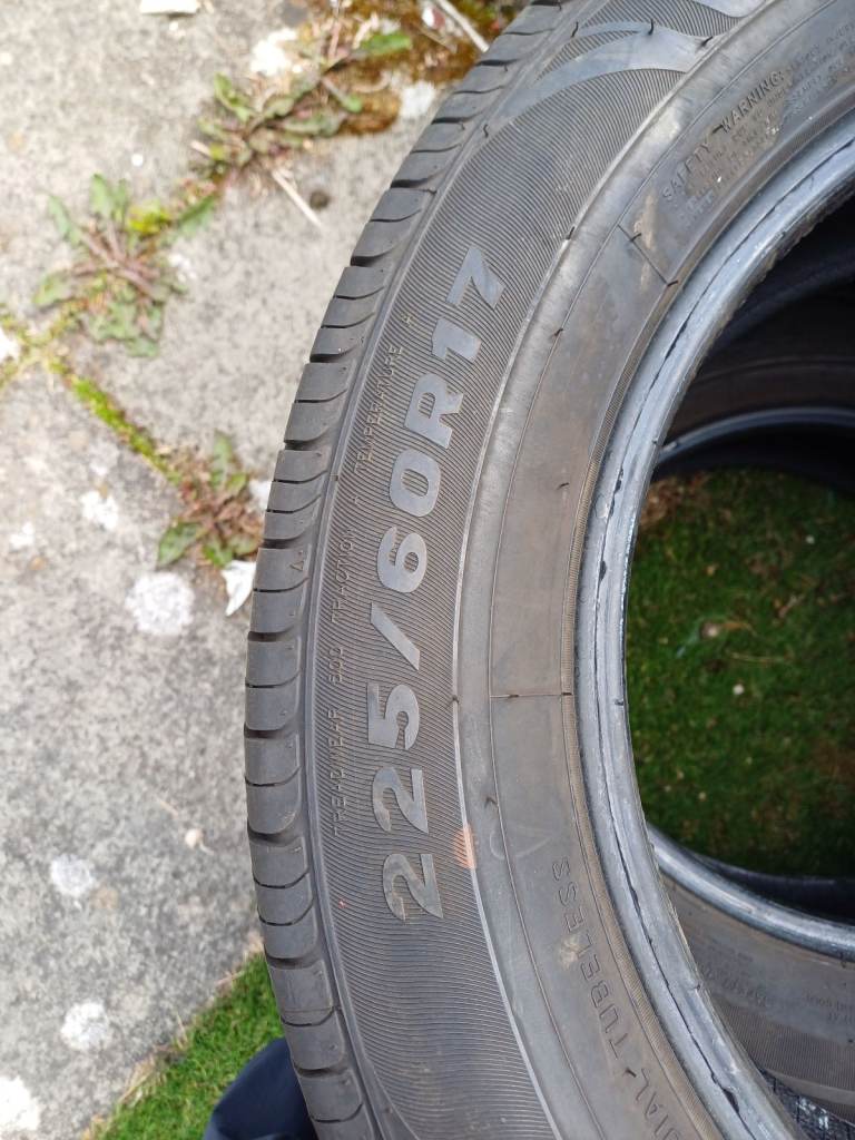 3no 225 60 17 tyres 