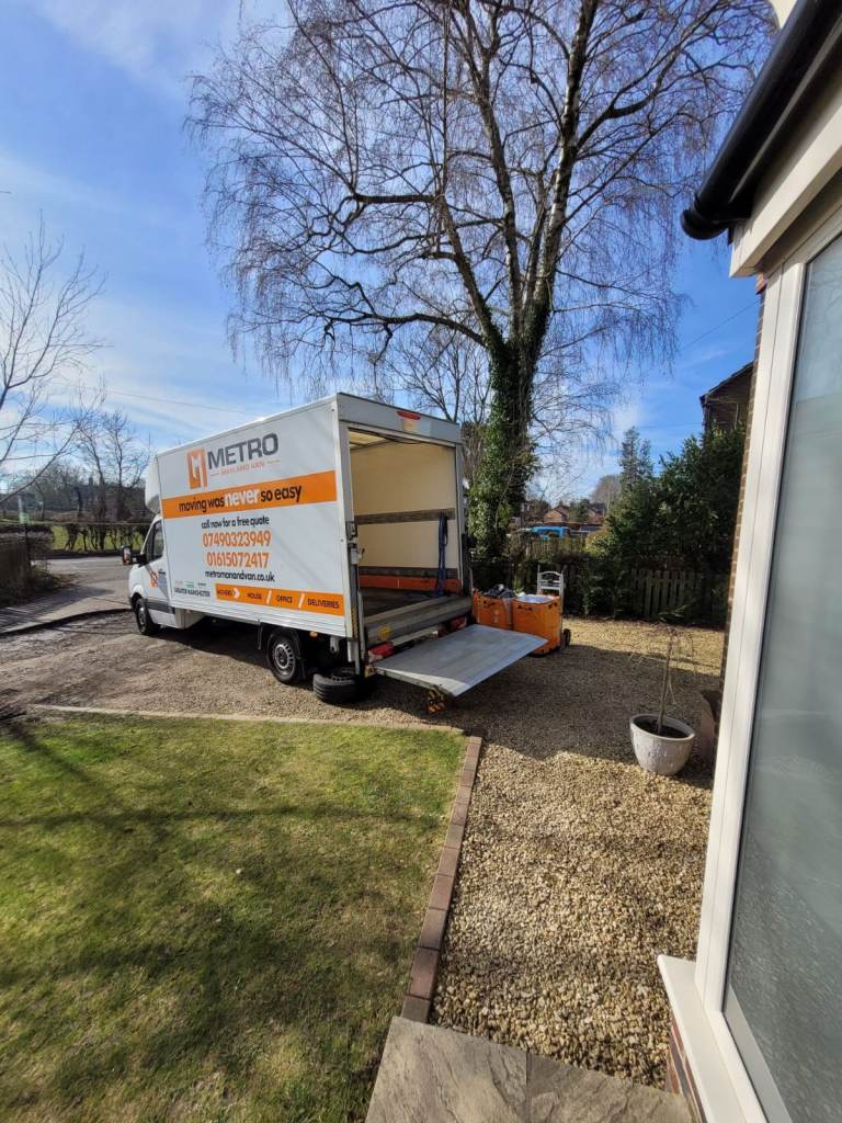 Metro Man And Van Greater Manchester.