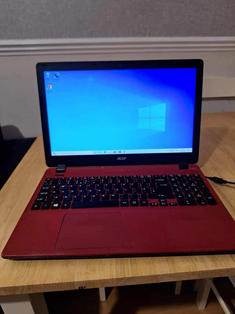 Acer i3(5th gen)1tb hdd,8gb ram laptop