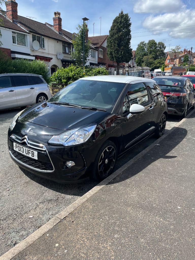 Citroen, DS3, Hatchback, 2013, Manual, 1598 (cc), 3 doors