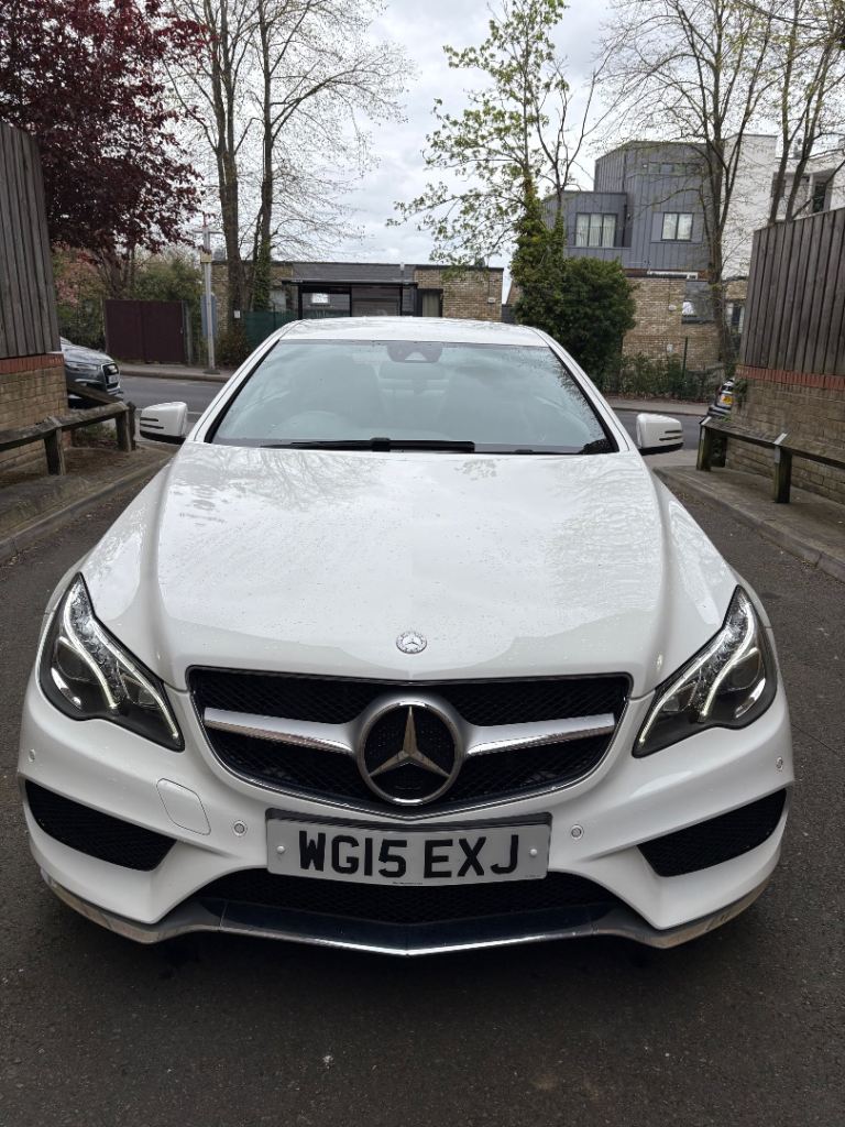 Mercedes E CLASS E220 COUPE AMG 