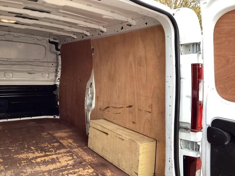 2022 Renault Trafic dCi Blue LL30 Business+ LWB L/R A/C Euro 6 LWB Panel Van Diesel Manual