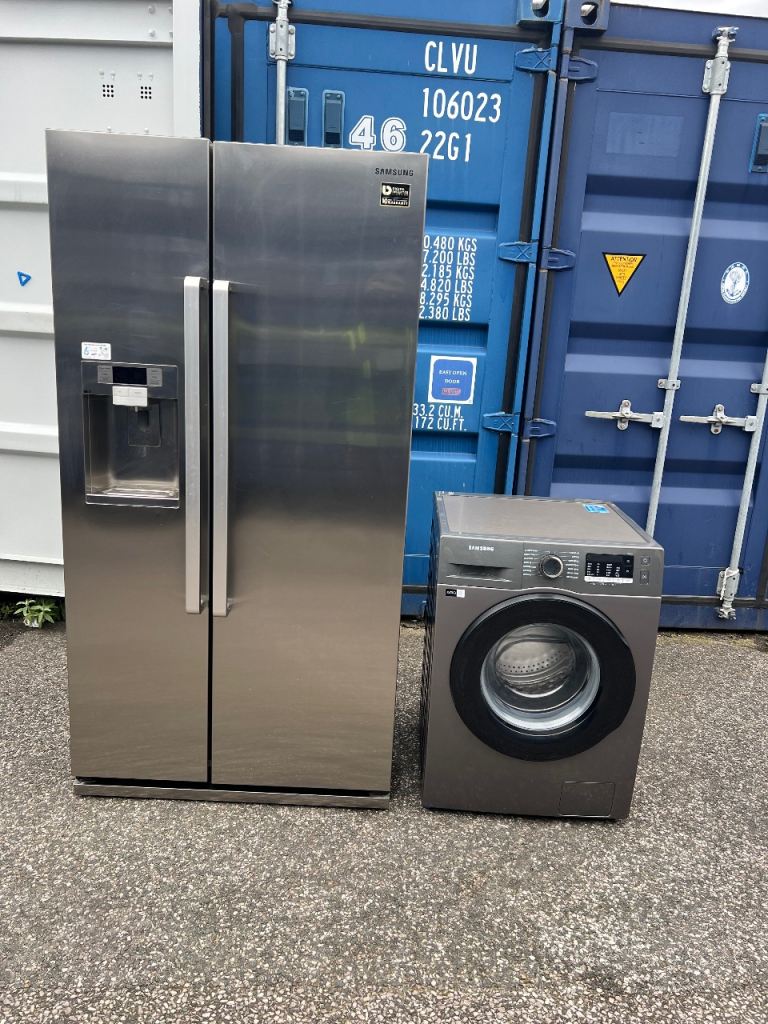 SAMSUNG AMERICAN FRIDGE FREEZER FOR SALE