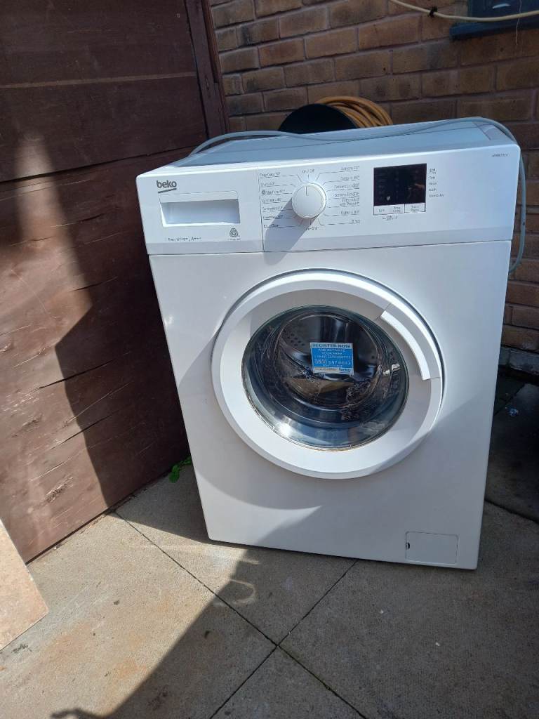 Beko Washing Machine – White, Good Condition