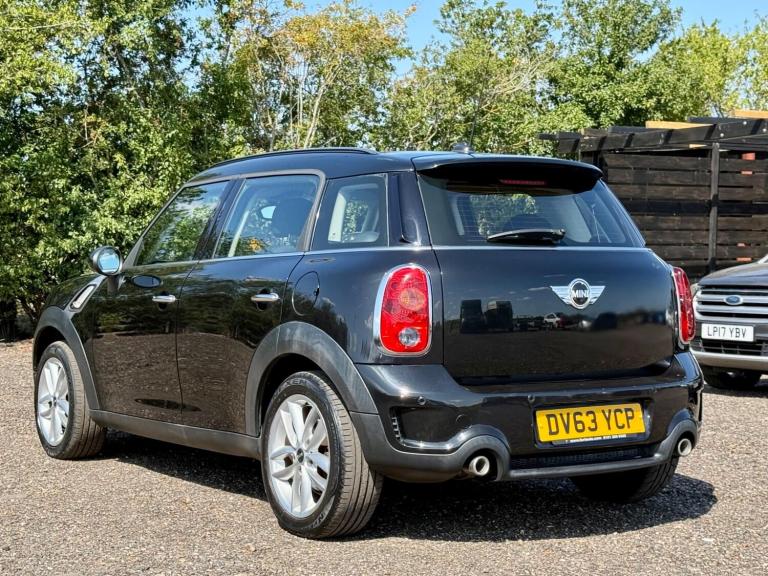 2013 MINI Countryman 2.0 Cooper SD Euro 5 (s/s) 5dr HATCHBACK Diesel Manual