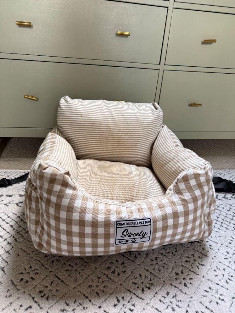 Dog car bed
