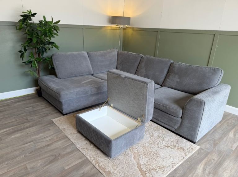 DFS Orka with footstool DELIVERY AVAILABLE 
