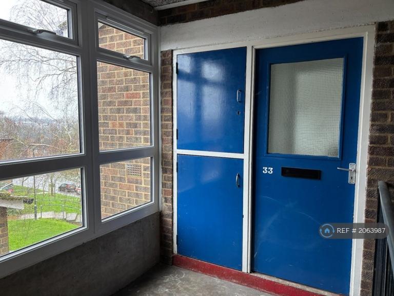 3 bedroom flat in Marlpit Lane, Norwich, NR5 (3 bed) (#2063987)