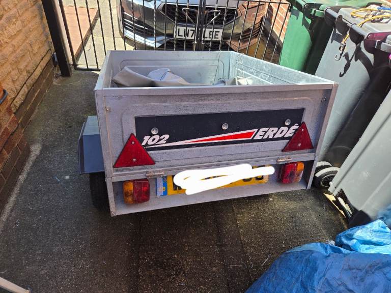 Erde 102 trailer