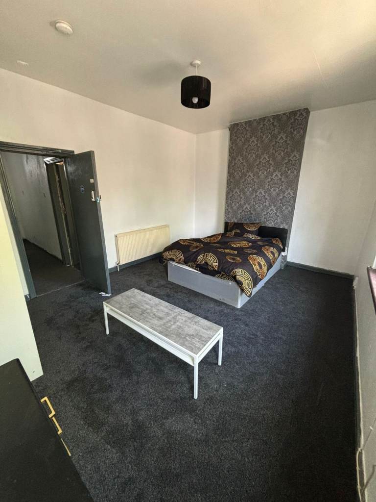 Shared accommodation rooms available.
